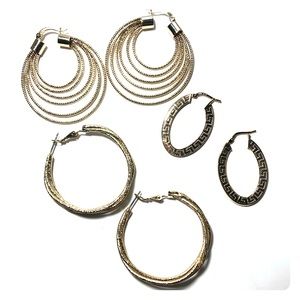 3 PAIRS OF GORGEOUS GOLD HOOPS✨